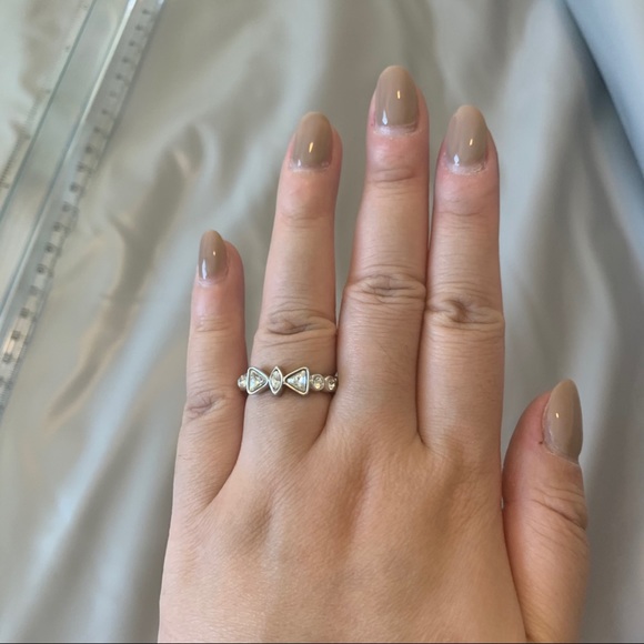Swarovski bow ring - Picture 1 of 4